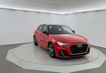 Audi A1-sportback à Niort : 25 TFSI 95 ch BVM5 Black Edition