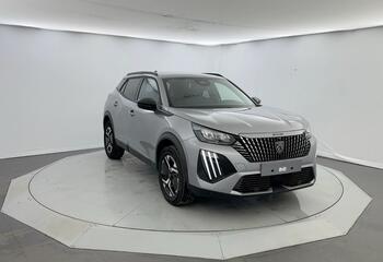 Peugeot 2008 à Niort : Hybrid 145 e-DCS6 Allure