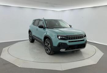 Jeep Avenger à Niort : 1.2 Turbo T3 110 ch MHEV BVR6 Summit