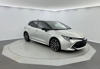 Toyota Corolla à Niort : Hybride 184h Lounge Sport