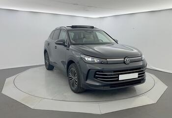 Volkswagen Tiguan à Niort : 1.5 eHybrid 204ch DSG6 Elegance