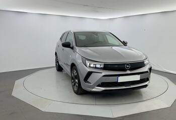 Opel Grandland à Niort : 1.5 130ch BVA8 Elegance Business