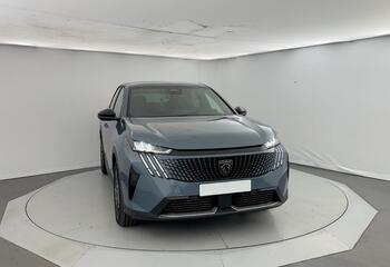 Peugeot 3008 à Niort : Hybrid 136 e-DCS6 Allure