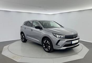 Opel Grandland à Niort : 1.5 130ch BVA8 Elegance Business