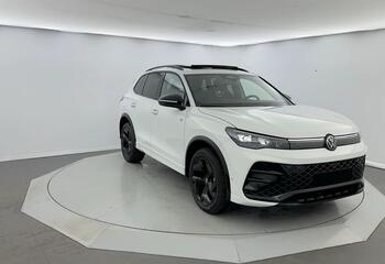 Volkswagen Tiguan à Niort : 1.5 eHybrid 204ch DSG6 R-Line
