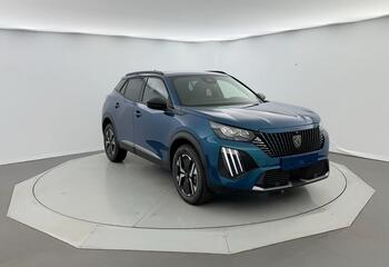 Peugeot 2008 à Niort : Hybrid 145 e-DCS6 Allure