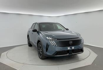 Peugeot 3008 à Niort : Hybrid 145 e-DCS6 GT