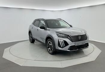 Peugeot 2008 à Niort : Hybrid 145 e-DCS6 GT