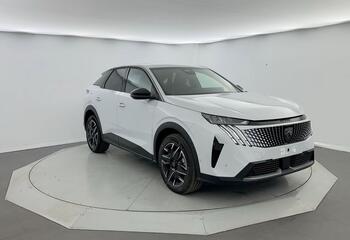 Peugeot 3008 à Niort : Hybrid 145 e-DCS6 Allure