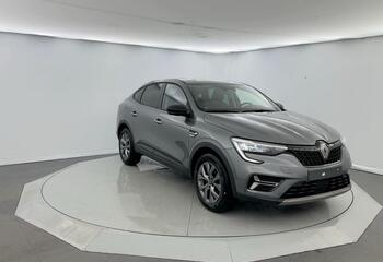 Renault Arkana à Niort : Arkana E-Tech full hybrid 145 GSR2 Techno